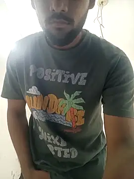 Snapshot of mayur_raaje chatting on 03/07/26, 08:17 mayur raaje online show from 03/07/26, 08:17