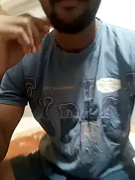 Snapshot of mayur_raaje chatting on 04/18/26, 08:40 mayur raaje online show from 04/18/26, 08:40
