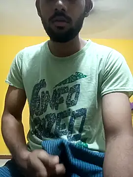 Snapshot of mayur_raaje chatting on 05/05/26, 12:35 mayur raaje online show from 05/05/26, 12:35