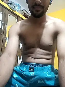 Snapshot of mayur_raaje chatting on 06/23/26, 04:05 mayur raaje online show from 06/23/26, 04:05