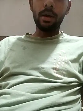 Snapshot of mayur_raaje chatting on 06/28/26, 03:45 mayur raaje online show from 06/28/26, 03:45