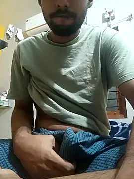 Snapshot of mayur_raaje chatting on 07/05/26, 03:23 mayur raaje online show from 07/05/26, 03:23