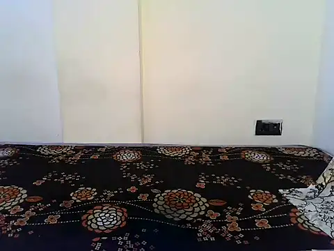 Snapshot of MYRA_GIRL21 chatting on 03/08/26, 06:28 MYRA GIRL21 online show from 03/08/26, 06:28