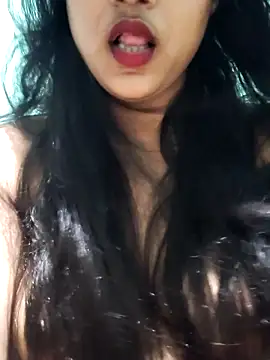 Snapshot of SugarWithSpice chatting on 11/07/25, 08:14 SugarWithSpice online show from 11/07/25, 08:14