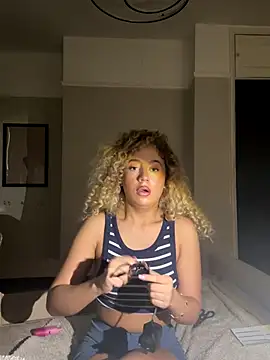 Snapshot of Aurorajadex chatting on 09/24/25, 01:25 Aurorajadex online show from 09/24/25, 01:25