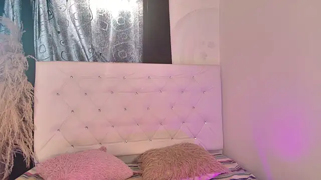 Snapshot of tatixxxvega chatting on 03/14/26, 12:54 tatixxxvega online show from 03/14/26, 12:54