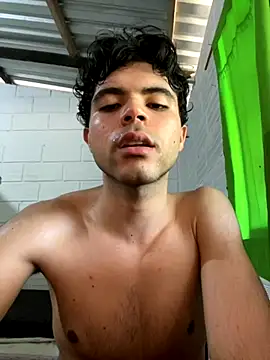 Snapshot of Axel-Mejia chatting on 10/09/25, 07:23 Axel-Mejia online show from 10/09/25, 07:23