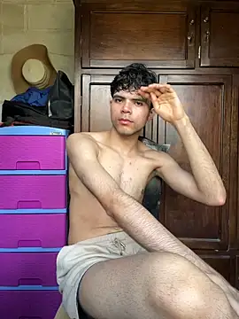 Snapshot of Axel-Mejia chatting on 11/12/25, 06:41 Axel-Mejia online show from 11/12/25, 06:41