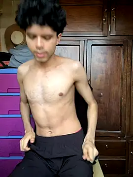 Snapshot of Axel-Mejia chatting on 11/22/25, 12:48 Axel-Mejia online show from 11/22/25, 12:48