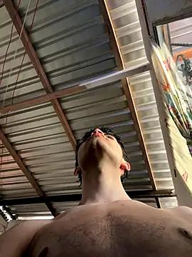 Snapshot of Axel-Mejia chatting on 11/26/25, 07:59 Axel-Mejia online show from 11/26/25, 07:59