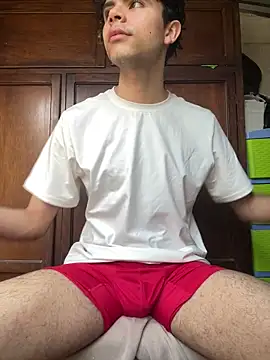 Snapshot of Axel-Mejia chatting on 12/19/25, 07:43 Axel-Mejia online show from 12/19/25, 07:43