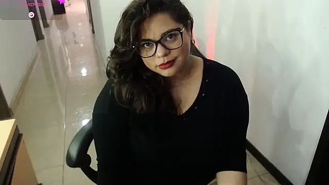 merly chica online show from 10/08/25, 12:58