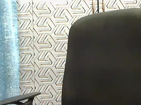 Snapshot of Tanvi_Strip chatting on 11/05/25, 08:20 Tanvi Strip online show from 11/05/25, 08:20