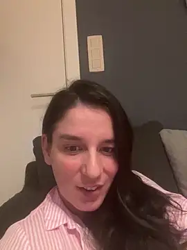 hottyFcup online show from 10/21/25, 06:30