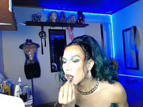 Snapshot of sashastarfire chatting on 09/24/25, 01:09 sashastarfire online show from 09/24/25, 01:09