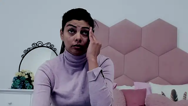 Snapshot of LadyLiia chatting on 02/14/25, 04:58 LadyLiia online show from 02/14/25, 04:58