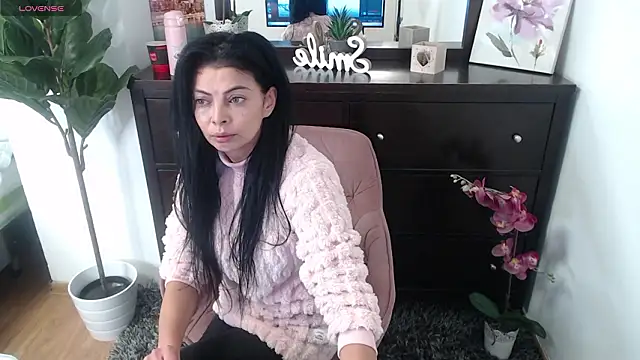 Snapshot of LadyLiia chatting on 02/22/26, 04:57 LadyLiia online show from 02/22/26, 04:57