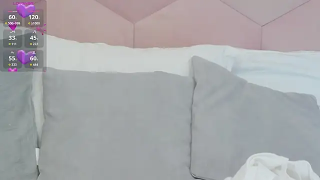 Snapshot of LadyLiia chatting on 07/18/26, 03:22 LadyLiia online show from 07/18/26, 03:22