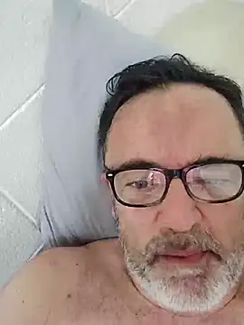 Txacas online show from 12/17/25, 02:28