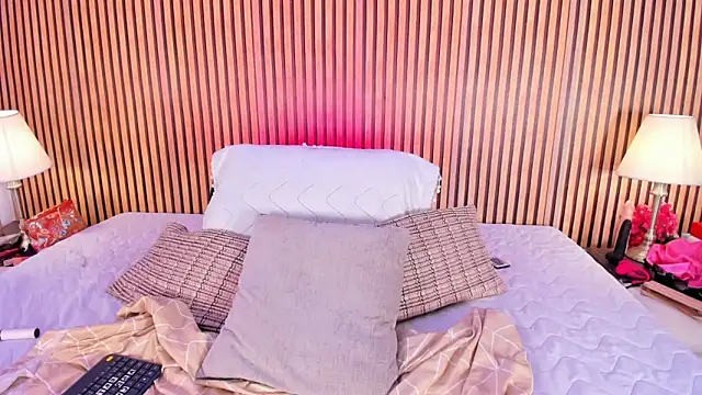 Snapshot of keeyla_stone chatting on 09/19/25, 09:04 keeyla stone online show from 09/19/25, 09:04