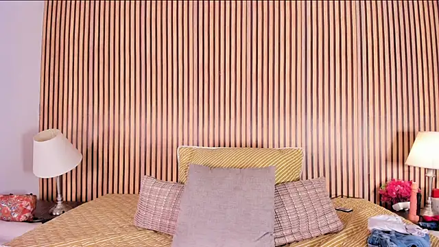 Snapshot of keeyla_stone chatting on 10/08/25, 09:56 keeyla stone online show from 10/08/25, 09:56