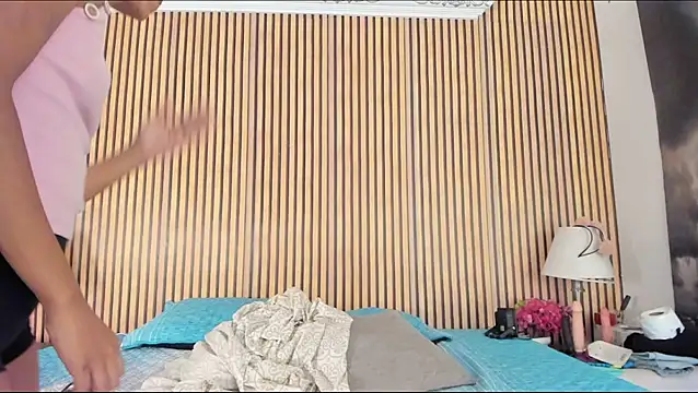 Snapshot of keeyla_stone chatting on 10/28/25, 09:17 keeyla stone online show from 10/28/25, 09:17