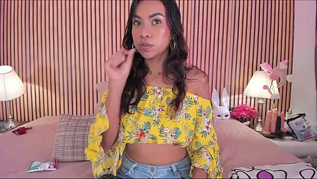 Snapshot of keeyla_stone chatting on 11/09/25, 11:03 keeyla stone online show from 11/09/25, 11:03