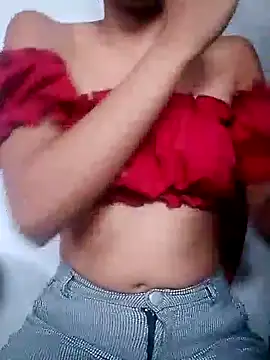 Snapshot of keeyla_stone chatting on 11/19/25, 10:21 keeyla stone online show from 11/19/25, 10:21