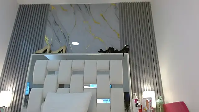 VanessaHard as online show from 10/01/25, 07:42