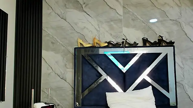 VanessaHard as online show from 01/10/26, 07:37