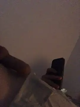 Snapshot of yesirrrr111 chatting on 04/21/26, 11:29 yesirrrr111 online show from 04/21/26, 11:29