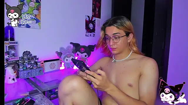 KeitaMoon online show from 10/31/25, 01:39