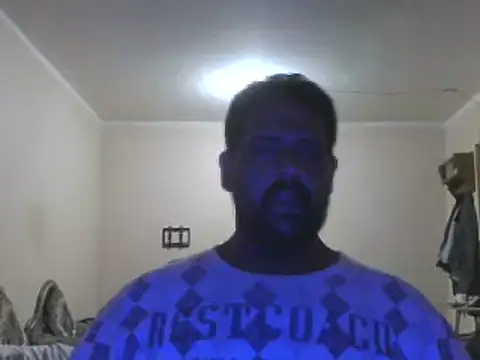 elpoop7305 online show from 10/02/25, 04:36