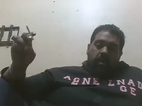 elpoop7305 online show from 02/04/26, 10:04