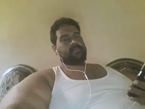 Snapshot of elpoop7305 chatting on 07/24/26, 10:57 elpoop7305 online show from 07/24/26, 10:57