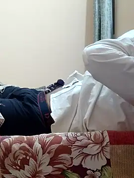 Snapshot of INTERNATIONAL0001 chatting on 10/24/25, 12:30 INTERNATIONAL0001 online show from 10/24/25, 12:30