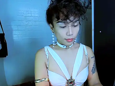 Snapshot of YourNikkieXxx chatting on 10/15/25, 10:32 YourNikkieXxx online show from 10/15/25, 10:32