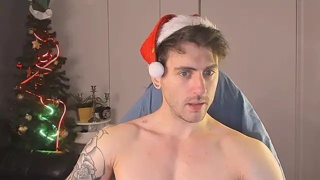 Snapshot of Oscar_Miller_ chatting on 12/20/25, 09:00 Oscar Miller online show from 12/20/25, 09:00