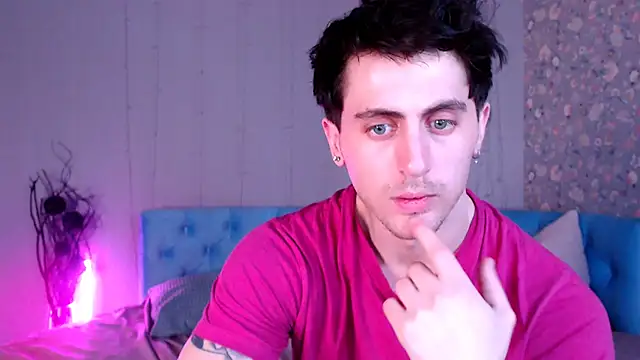 Snapshot of Oscar_Miller_ chatting on 03/14/26, 09:09 Oscar Miller online show from 03/14/26, 09:09