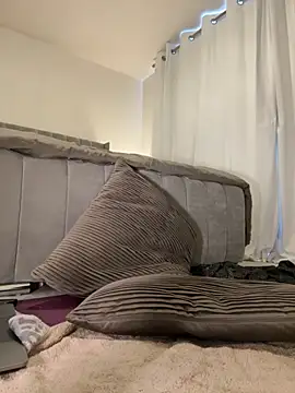 yasmingarcia online show from 11/17/25, 11:38