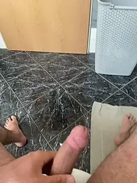 Snapshot of geilheit12 chatting on 10/08/25, 10:46 geilheit12 online show from 10/08/25, 10:46