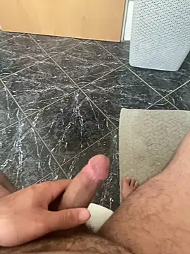 Snapshot of geilheit12 chatting on 10/15/25, 09:09 geilheit12 online show from 10/15/25, 09:09