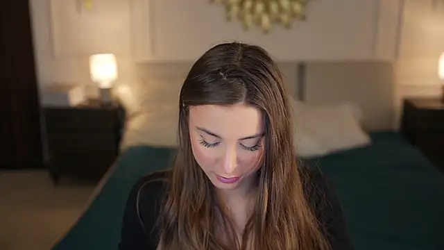 Luna secretgirl online show from 12/16/25, 08:19