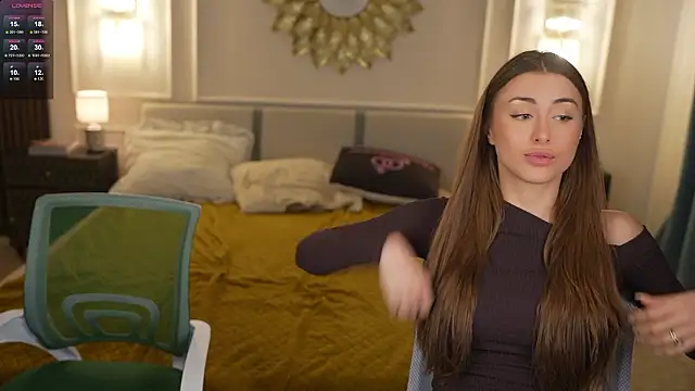 Snapshot of Luna_secretgirl chatting on 03/25/26, 11:49 Luna secretgirl online show from 03/25/26, 11:49