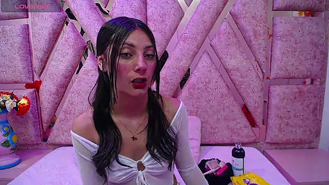 Snapshot of _Luna_Bennett chatting on 04/10/26, 03:12 Luna Bennett online show from 04/10/26, 03:12