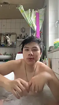 Snapshot of Kingpowerlittel chatting on 10/28/25, 08:40 Kingpowerlittel online show from 10/28/25, 08:40