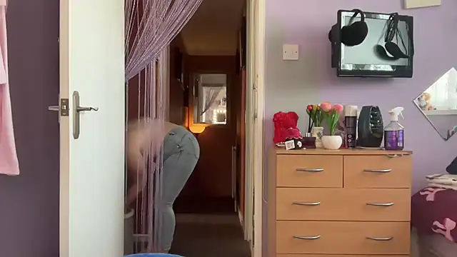 SexySashaxox online show from 02/25/26, 02:05