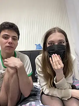 Snapshot of lovburger chatting on 04/23/26, 02:52 lovburger online show from 04/23/26, 02:52