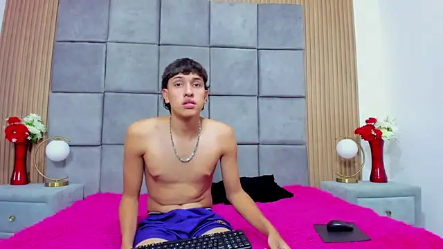 ChanellandMax online show from 09/23/25, 01:14