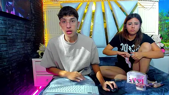 ChanellandMax online show from 11/23/25, 01:33